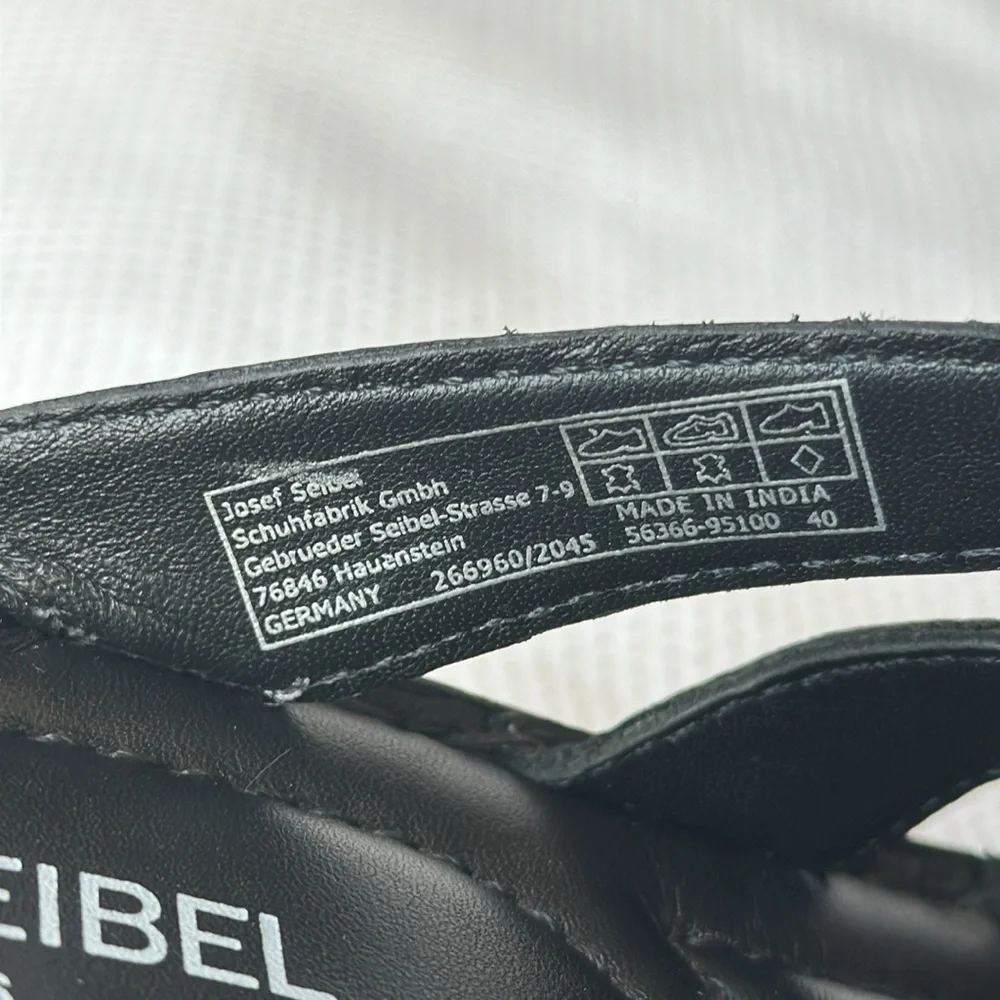 Josef Seibel Catalonia Black Sandals Size9-9.5 (EU 40)